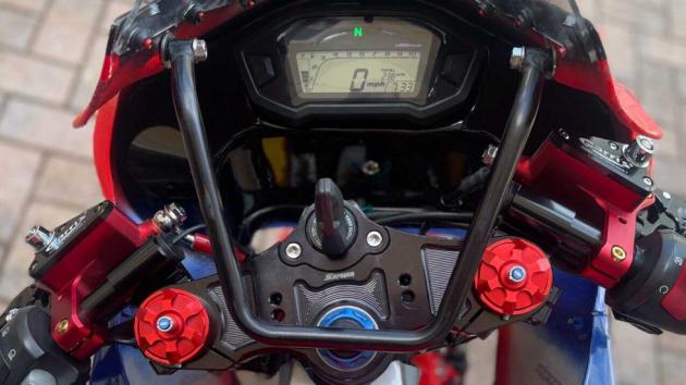 300άρι Honda Grom με εμφάνιση CBR 