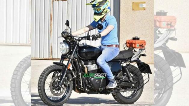Ο κατασκοπικός φακός πιάνει το Scrambler που ετοιμάζει η Royal Enfield 
