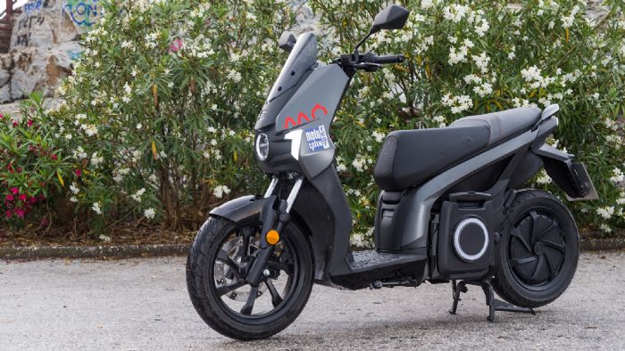 SEAT MO eScooter 125 test: Νέα δεδομένα ηλεκτροκίνητου 