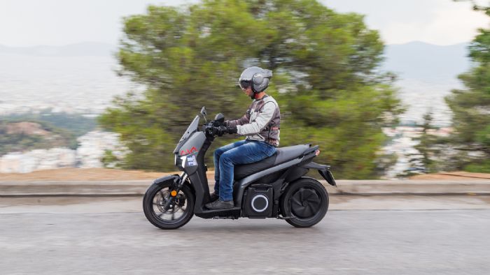 SEAT MO eScooter 125 test: Νέα δεδομένα ηλεκτροκίνητου 