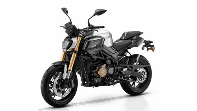 Τί ξέρουμε για το SRK 900, το νέο γυμνό που θα φέρει η QJMOTOR; 