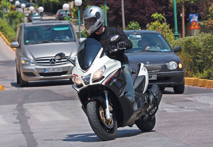 Aprilia 800