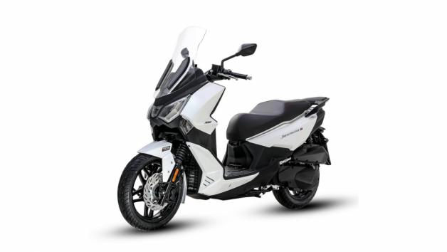 SYM Joyride 300 16: Το GT scooter στα καλύτερα του SYM Joyride 300 16: Το GT scooter στα καλύτερα του