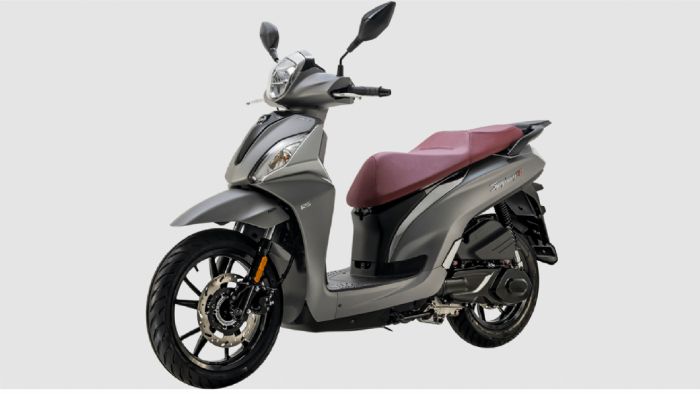 To SYM Symphony ST200 δείχνει να διεκδικεί δυναμικά την πρωτιά στις ταξινομήσεις scooters για το 2021. 