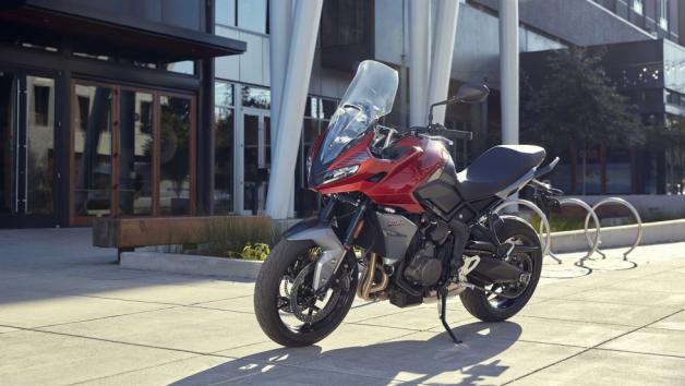 Triumph Tiger 660: Η μοναδική τρικύλινδρη στην κατηγορία της  