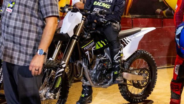 Η πρώτη επίσημη παρουσίαση της Motocross Triumph στο Los Angeles 
