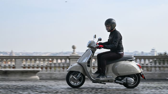 Vespa GTS 125-300 2023 – Οδηγούμε στην Ιταλία