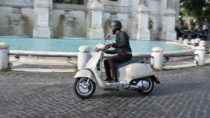 Vespa GTS 125-300 2023 – Οδηγούμε στην Ιταλία