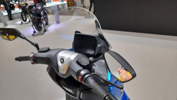 Voge 400 SR4: Με μοτέρ και πλαίσιο BMW 