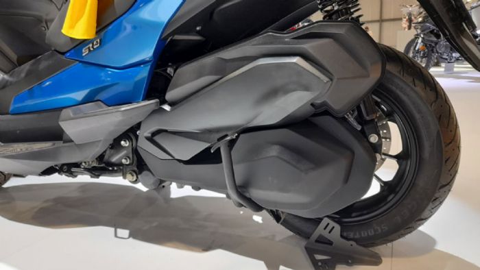 Voge 400 SR4: Με μοτέρ και πλαίσιο BMW 