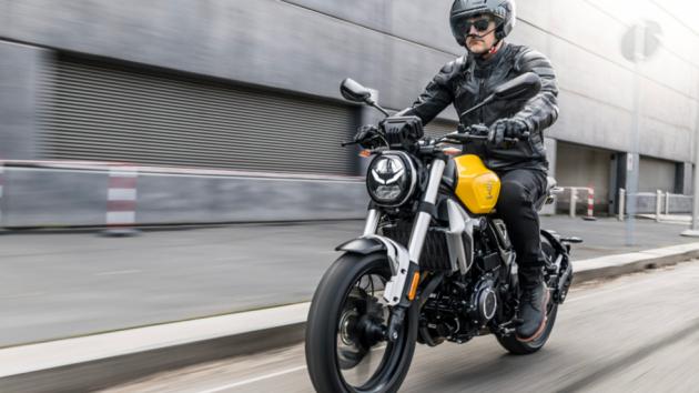Voge AC 350: Με 41 ίππους φρένα Nissin και TFT με συνδεσιμότητα - voge
