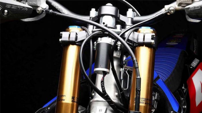 Η τοποθέτηση του συστήματος EPS, σε μια μοτοσυκλέτα Yamaha. 