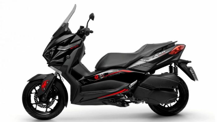 Το Yamaha XMAX 250 Darth Vader Edition