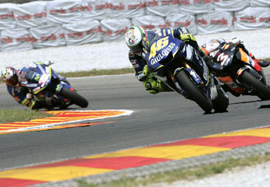 …��� � Rossi ������! � Valentino ���� �� ���� ���� ��� ���� ���, ��� � ������� ��������� ���, Sete Gibernau, ����������� ���� ��� �����. 