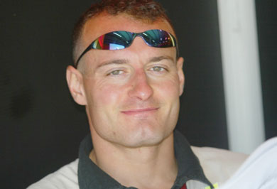 aprilia, aprilia, ducati - � ��������� ���������������� ���������� (FIM) ����� ��� ����������� �� ����� ��� ������ ��� ��� �������� ��� �� ������ ����� ��� ��������� ���������� Moto GP �� 2005. ����� �������, ����� ����� ��� ������� ��� FIM, 10 ������ ��� 18 ��������, ���� �� ������� ����� ���������� �� ��������, ����� �������� ��������� ������������. ��� ������������, � Repsol �onda ��� ���� ������� ����� ��� ��������� Max Biaggi, ��� �� ������ D'Antin Ducati ��� KR-Proton ��� ����� ���������� ������� ���� �������� ��� �� ��� ������������� ��� ��� ����������. ������, �� ��� �� ����������� ������� ��� Aprilia �������� ����� Moto GP, � ����� ��� ���� ������� ������� ���������� ��� ���� ������ ��� � FIM �������� ��� ��������� ��� �������� ������. 