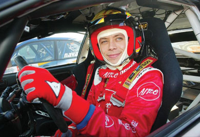 aprilia, aprilia, ducati - � ��������� ���������������� ���������� (FIM) ����� ��� ����������� �� ����� ��� ������ ��� ��� �������� ��� �� ������ ����� ��� ��������� ���������� Moto GP �� 2005. ����� �������, ����� ����� ��� ������� ��� FIM, 10 ������ ��� 18 ��������, ���� �� ������� ����� ���������� �� ��������, ����� �������� ��������� ������������. ��� ������������, � Repsol �onda ��� ���� ������� ����� ��� ��������� Max Biaggi, ��� �� ������ D'Antin Ducati ��� KR-Proton ��� ����� ���������� ������� ���� �������� ��� �� ��� ������������� ��� ��� ����������. ������, �� ��� �� ����������� ������� ��� Aprilia �������� ����� Moto GP, � ����� ��� ���� ������� ������� ���������� ��� ���� ������ ��� � FIM �������� ��� ��������� ��� �������� ������. 