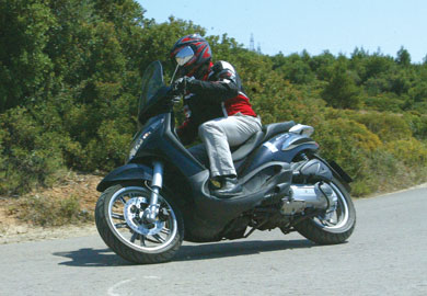 ���� ��������� ��� scooter ��� 250 �.��. �������������� ������� �� ���������� ���� ��� ����������� ������, ���� �������� �� ��������, ��� ��� ��� ������� ���������. ��� �������������� ���� �� ���������� ���� �� ���������� ��� �������� ��� 2005; ��� ����������� ��� Moto ����� �������� ���� ��� �� ��� �������� ������� ��� ����������, �� ����� ��� ��������� ��� �������, ���� ��� ��������, ������� ����.