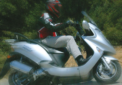 ���� ��������� ��� scooter ��� 250 �.��. �������������� ������� �� ���������� ���� ��� ����������� ������, ���� �������� �� ��������, ��� ��� ��� ������� ���������. ��� �������������� ���� �� ���������� ���� �� ���������� ��� �������� ��� 2005; ��� ����������� ��� Moto ����� �������� ���� ��� �� ��� �������� ������� ��� ����������, �� ����� ��� ��������� ��� �������, ���� ��� ��������, ������� ����.