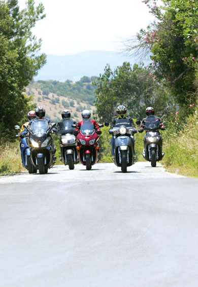 ���� ��������� ��� scooter ��� 250 �.��. �������������� ������� �� ���������� ���� ��� ����������� ������, ���� �������� �� ��������, ��� ��� ��� ������� ���������. ��� �������������� ���� �� ���������� ���� �� ���������� ��� �������� ��� 2005; ��� ����������� ��� Moto ����� �������� ���� ��� �� ��� �������� ������� ��� ����������, �� ����� ��� ��������� ��� �������, ���� ��� ��������, ������� ����.