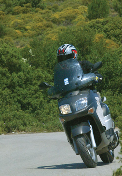���� ��������� ��� scooter ��� 250 �.��. �������������� ������� �� ���������� ���� ��� ����������� ������, ���� �������� �� ��������, ��� ��� ��� ������� ���������. ��� �������������� ���� �� ���������� ���� �� ���������� ��� �������� ��� 2005; ��� ����������� ��� Moto ����� �������� ���� ��� �� ��� �������� ������� ��� ����������, �� ����� ��� ��������� ��� �������, ���� ��� ��������, ������� ����.