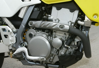 suzuki, suzuki dr, suzuki dr-z 400 s, suzuki dr-z 400 sm - …  ,    .    Suzuki      DRZ 400   SM,      . ,     . ,     ,       . ,     ;