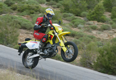 suzuki, suzuki dr, suzuki dr-z 400 s, suzuki dr-z 400 sm - …  ,    .    Suzuki      DRZ 400   SM,      . ,     . ,     ,       . ,     ;