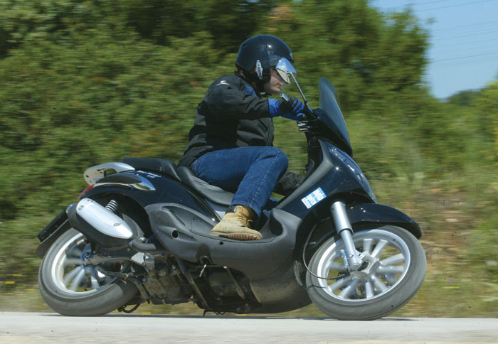 �� scooter ���������� �������, ����������� ������ ��� ���������� ������� ��� ������. � 