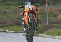 ����� ����� ��� ����� ������. ����� ������ ���� -����. ��� ��� ����� ��� ������������� ��� 
��������� ��� track-days. �� design ��� ������� ������� ����� ������ ��� � �������� ���� 