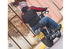                   Chuck Norris.        ,   :   William S. Harley    Davidson      Sportster,  Chuck Norris      .  o    Forty Eight.
