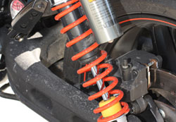 ���� �������� ���� ��� ����������, �� ������ Flat Track, �� ��������������� �� ��������� ���� ������, �������� ��� ������� ��� ����������� HD XR 750. �� XR 1200X, �������� ��� ��� ����� ������ ��������� ��� ����� �� �������� �� ���������.
