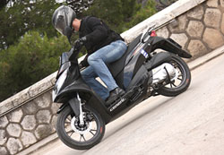 �� ���������, ���������� ������ ��� ������ 125����� ��� ��� scooter ��� ������ ��������� 250-300 �.��. �� ����� �������� ���� ��� ����� ��� �� ������� ��� ����������� ������� ��� �� �����, �� scooter �� ����� 150-200 �.��. ��� ������� 16 ������ ��������� ���� ������� ��������� ��������� ��� ������������� ��� ���������� ������ ��� ����� ��� �� ����� ��� �� ������������ ����� ������� ��� �����, ���� ��� ���� ������ ���. ���������� 14 ��������� ��� ��� �� ������.
