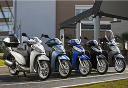 �������� �� ������������� Transalp 700 ��� ������� ��� �� ������ ��� ���� SH 300i ����� ��������� ��� 156-157 ���./���, ���� ��� ���������� � ������. ���� ��������� ���� ����, � ������� ������ �������, ������� �� scooter ��� ���� �� ������ �������: 