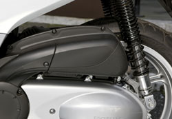 �������� �� ������������� Transalp 700 ��� ������� ��� �� ������ ��� ���� SH 300i ����� ��������� ��� 156-157 ���./���, ���� ��� ���������� � ������. ���� ��������� ���� ����, � ������� ������ �������, ������� �� scooter ��� ���� �� ������ �������: 