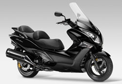 �� �� SH 300i �������� ����� ������� ������������, ���� �� SW-T600 ����� � ����������� ���� ����… ������������� �������� �� scooter. ��� �� 2011, � Honda ��������� ���… ������������ ��� 600��� �������� ��� Silverwing ��� ��������� (2009) ���������� SW-�400. ����, �� SW-T 600 ������� ������� �������� ��� ��� ������� ��� ������� �����������, ������������ ��� ����������� ��� ������ ��� ���� ��� ����������� scooter-����������.
