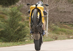     12,        .  ,  ,   ,     .        S 1000 RR    .     ,   ,   .              .  
