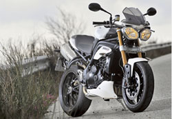  !   Triumph Speed Triple 1050       .   ,    ,               .   ,  