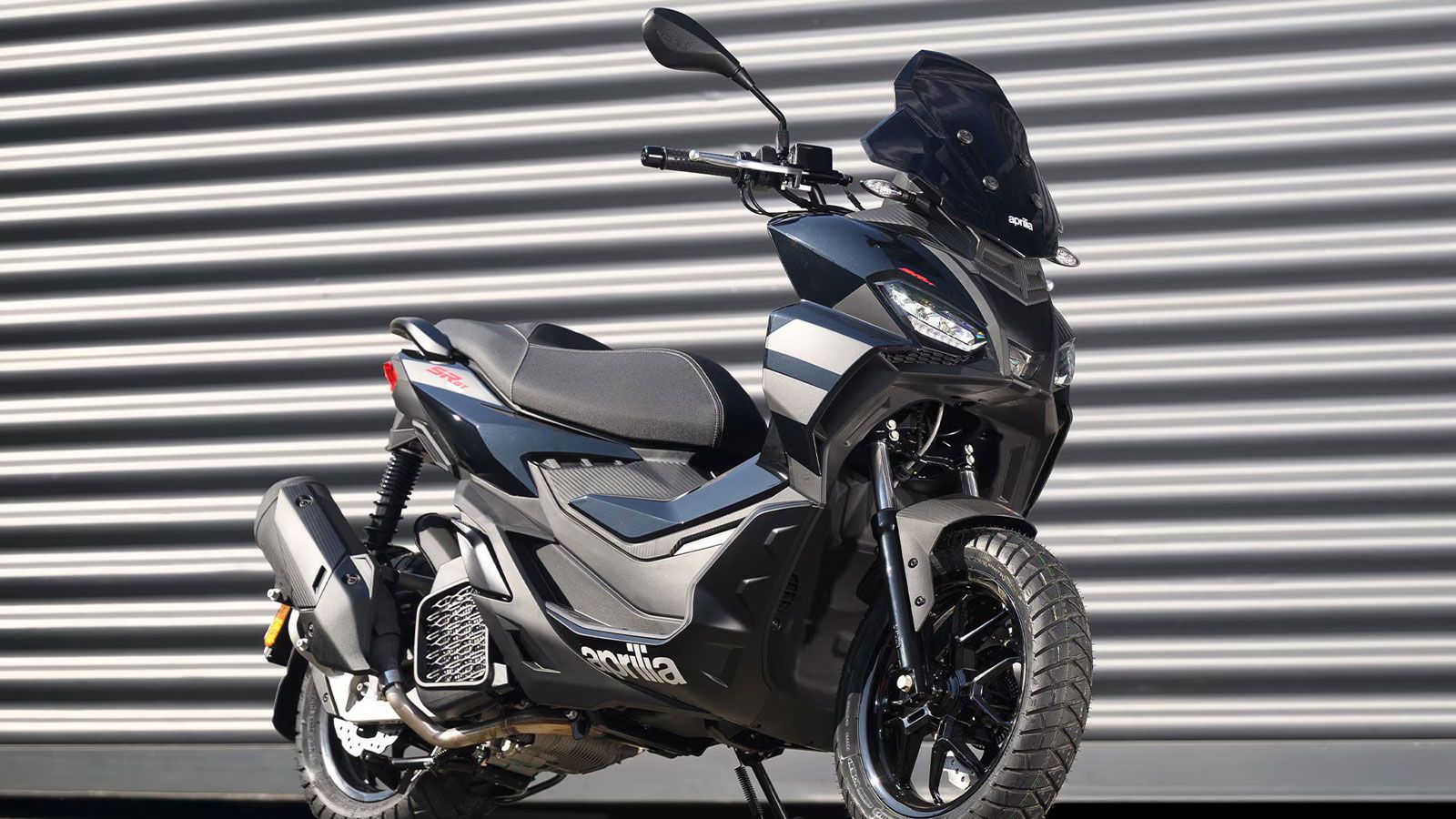 Τα SR GT  scooter της Aprilia με έκπτωση εώς 700 ευρώ 