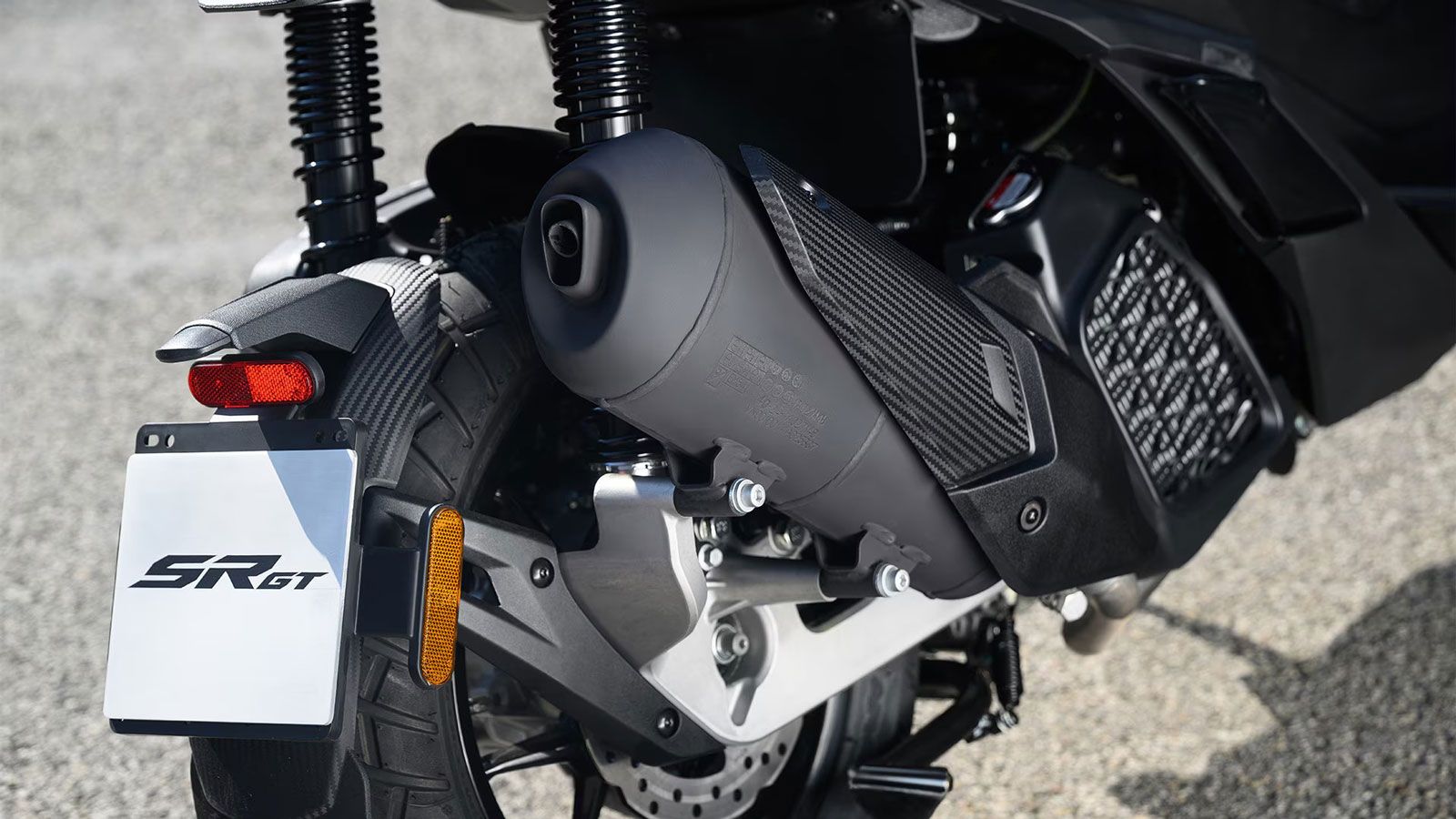 Τα SR GT  scooter της Aprilia με έκπτωση εώς 700 ευρώ 