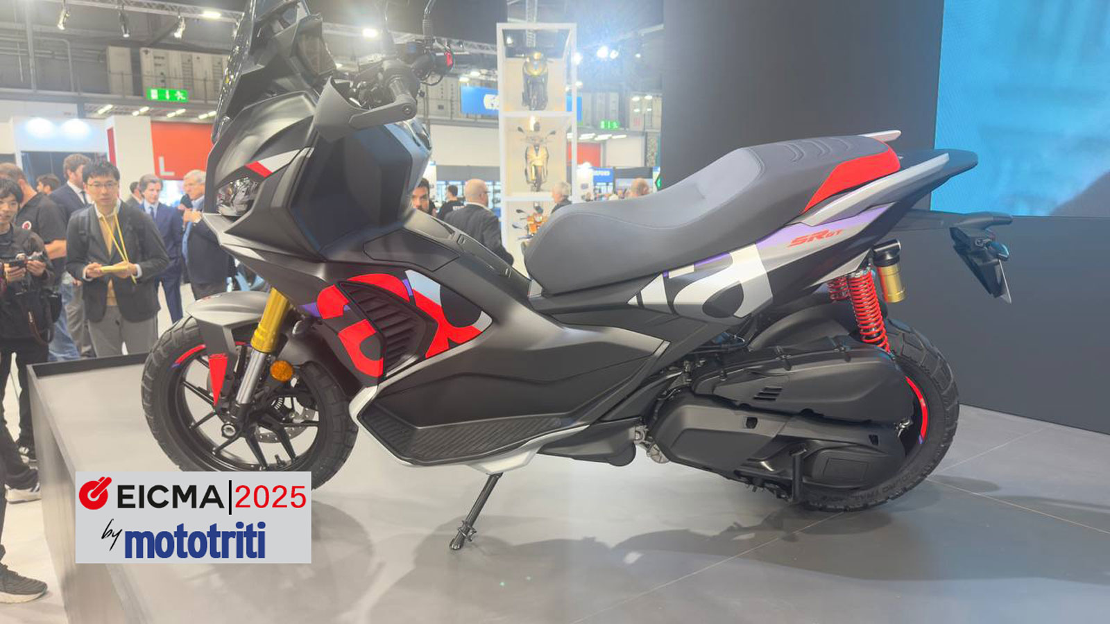 EICMA 2025 Aprilia SR GT 400