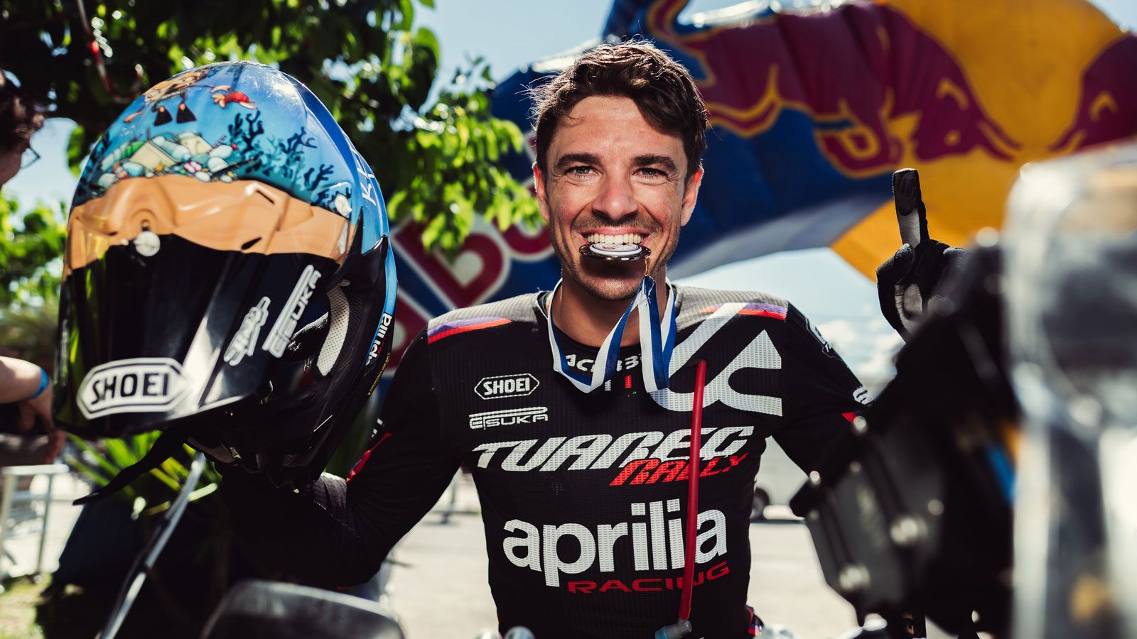  Ο Ιταλός αναβάτης της Aprilia Tuareg Racing Team κέρδισε όλες τις ειδικές της κατηγορίας M5 (εκτός από μία που ακυρώθηκε λόγω καιρού)
