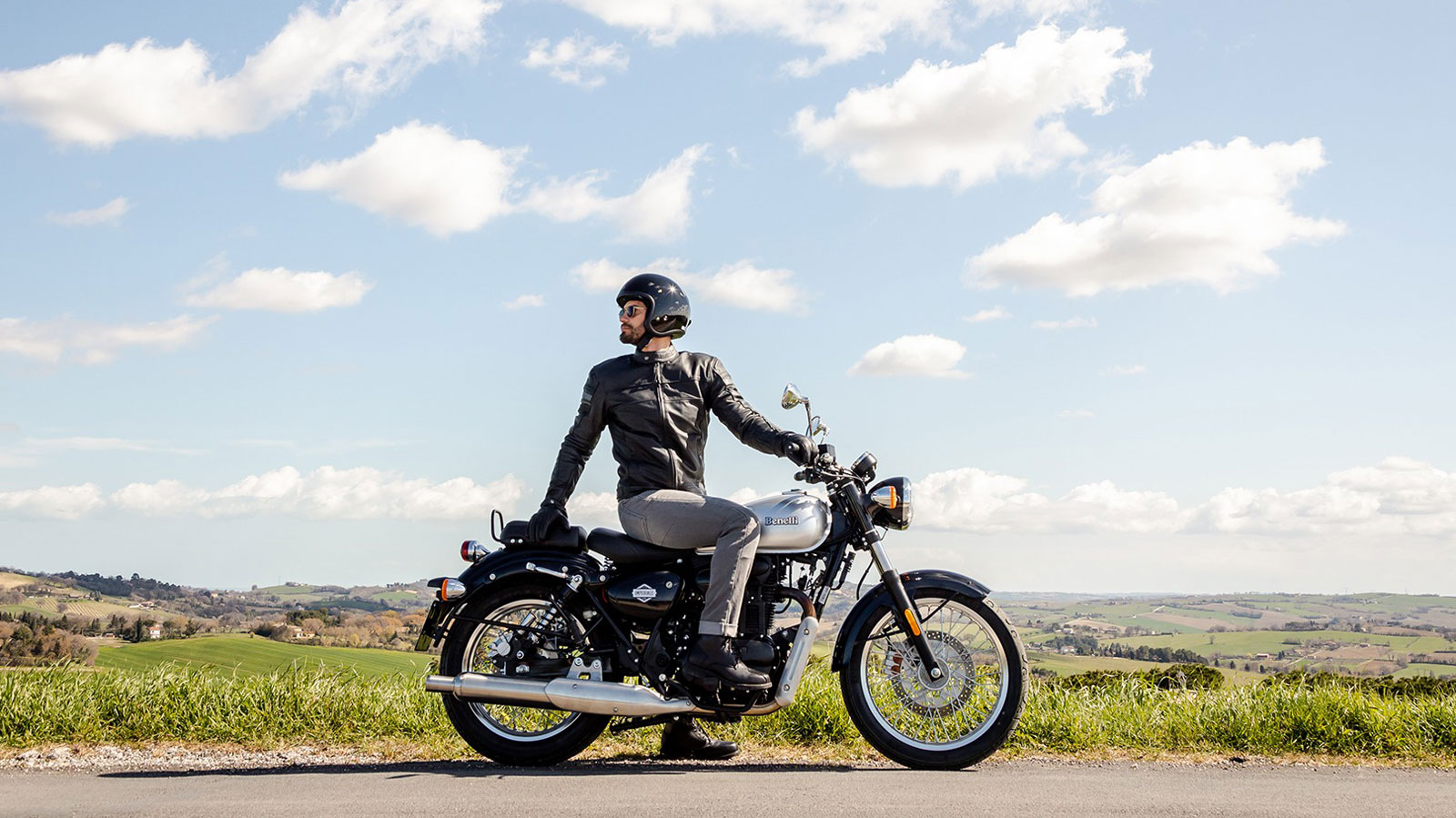  Benelli Imperiale 400: Σύγχρονα σωθικά με αυθεντική Vintage εμφάνιση