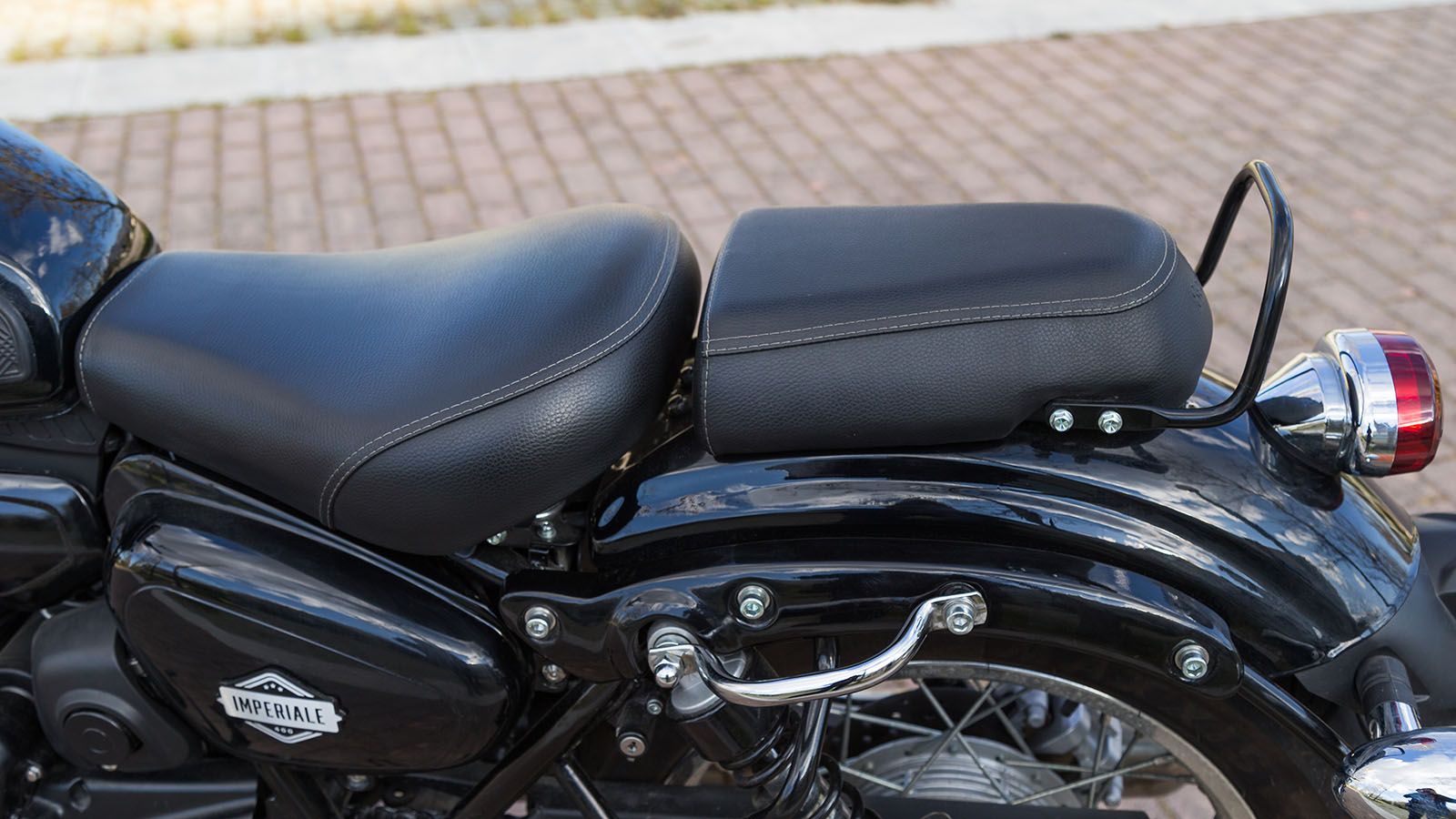  Benelli Imperiale 400: Σύγχρονα σωθικά με αυθεντική Vintage εμφάνιση