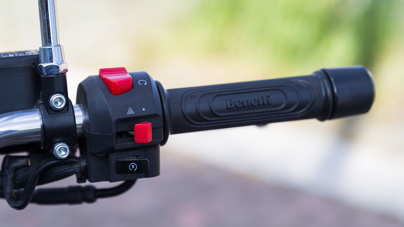  Benelli Imperiale 400: Σύγχρονα σωθικά με αυθεντική Vintage εμφάνιση