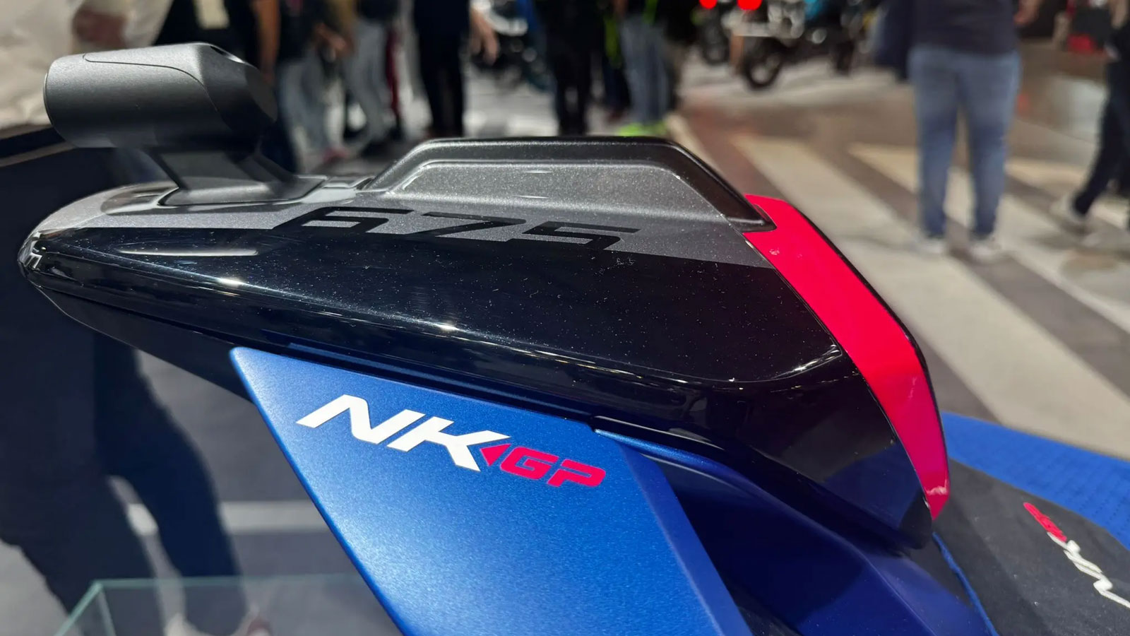 EICMA 2025 - CFMoto 675NK GP: Με αναρτήσεις Ohlins, φρένα Brembo και αναβαθμισμένο κινητήρα