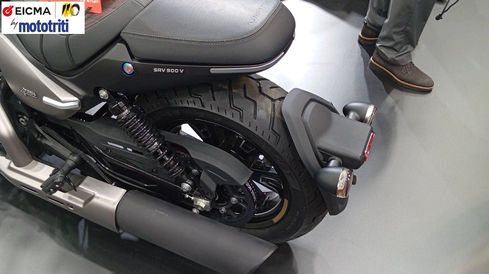 EICMA 2024: QJMOTOR SRV900V