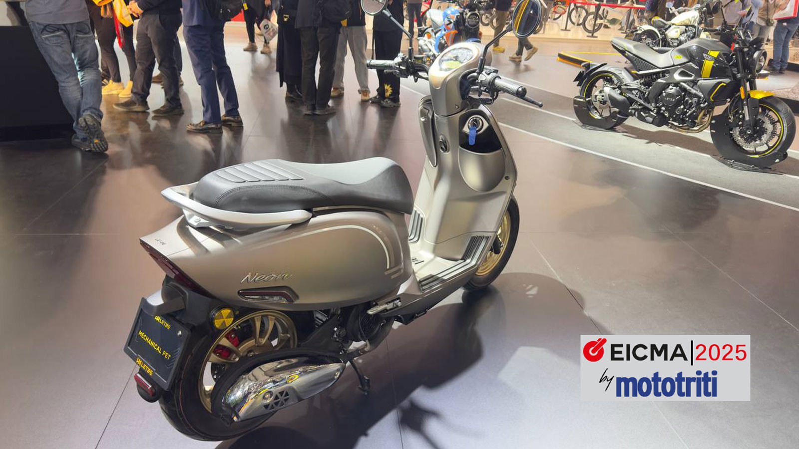 Ο αερόψυκτος κινητήρας των 125 κυβικών εκατοστών αποδίδει 6,9 kW ( 9,5 ίππους) στις 7.500 rpm και 10 Nm στις 5.500 rpm, με τελική ταχύτητα που φτάνει τα 88 χλμ/ώρα.