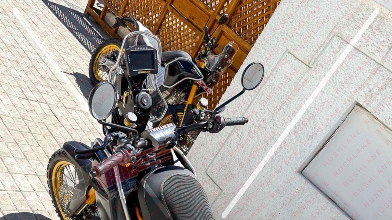 Ο CEO της Royal Enfield, B. Govindarajan, έχει τονίσει πως στόχος της ομάδας ηλεκτροκίνησης είναι να διατηρηθεί ο αυθεντικός χαρακτήρας της εταιρείας ακόμα και στα ηλεκτρικά μοντέλα.