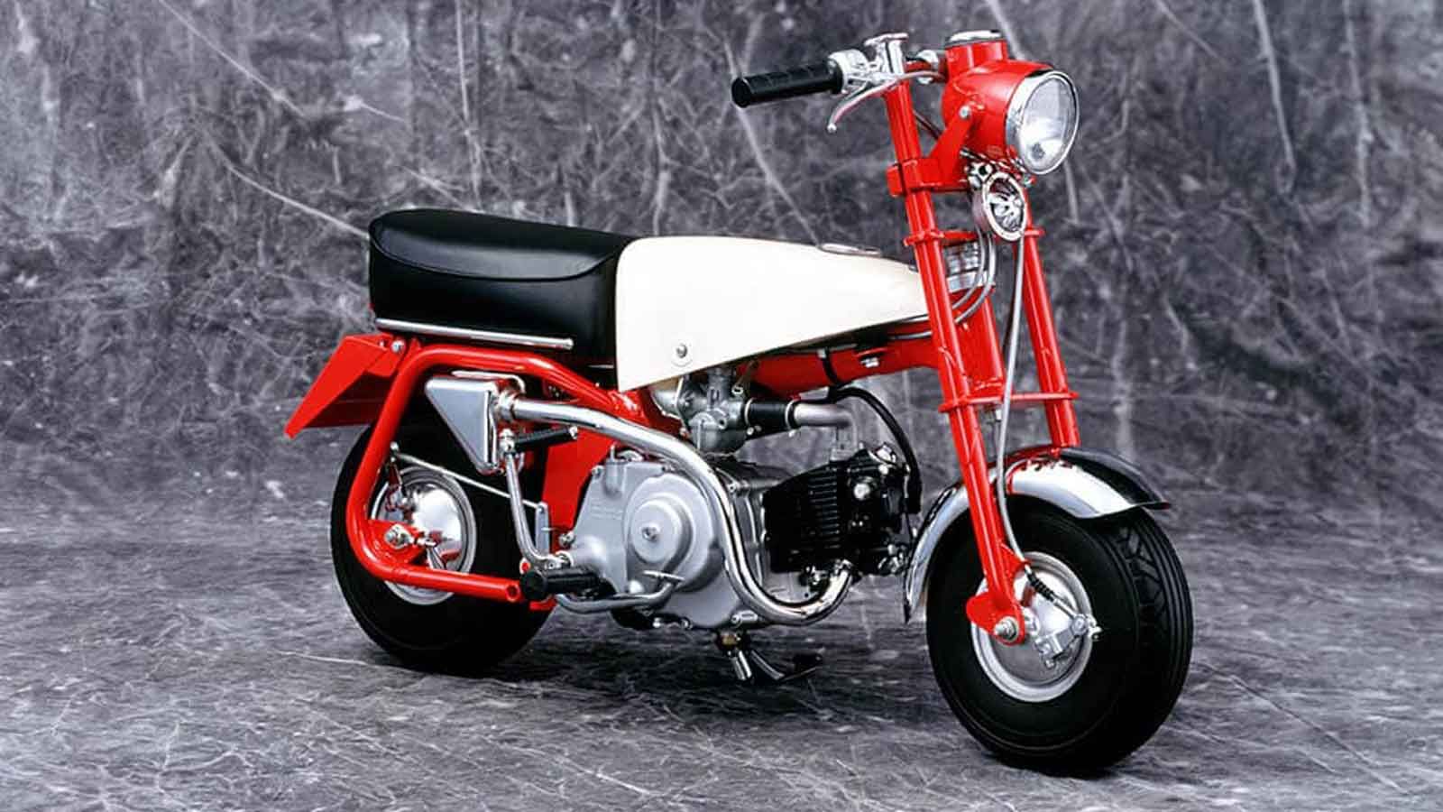 Honda Monkey : «εμένα με έφτιαξαν για να γελάς»