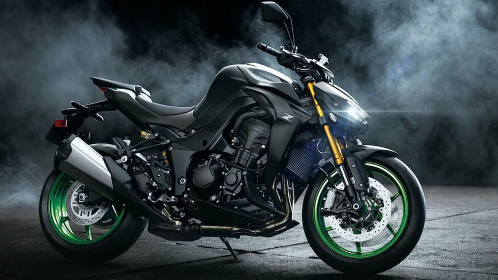 Η Kawasaki μεγαλώνει την οικογένεια των Ζ με δύο νέα μοντέλα για το 2026: τις Z1100 και Z1100 SE. Στην καρδιά τους βρίσκεται ο τετρακύλινδρος εν σειρά κινητήρας, που έχει αυξηθεί στα 1.099 κ.εκ. και α