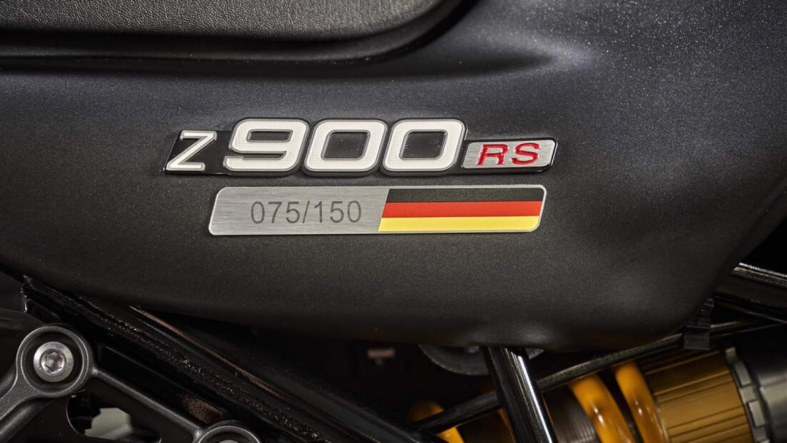 Kawasaki Z900RS SE Limited Edition: Η δίτροχη «τούρτα» για τα 50 χρόνια Kawasaki Γερμανίας